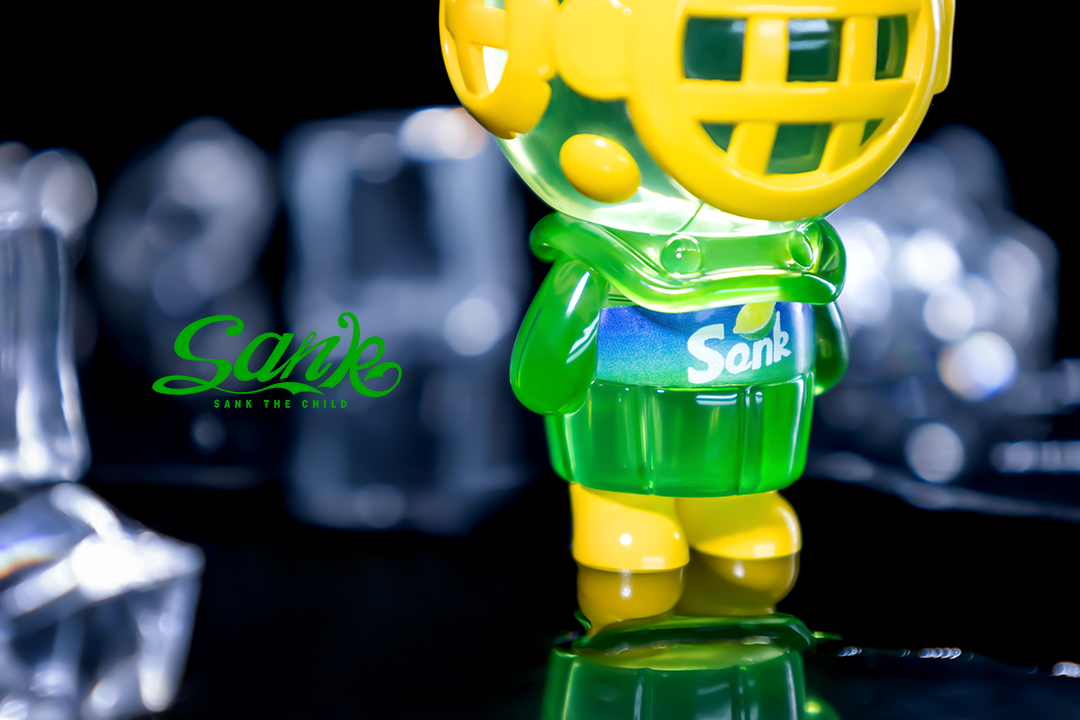 Alt text: Limited edition Sank-Soft Drink-Green resin toy, preorder for August 2024, 4.5cm x 5.3cm x 7.5cm in size.