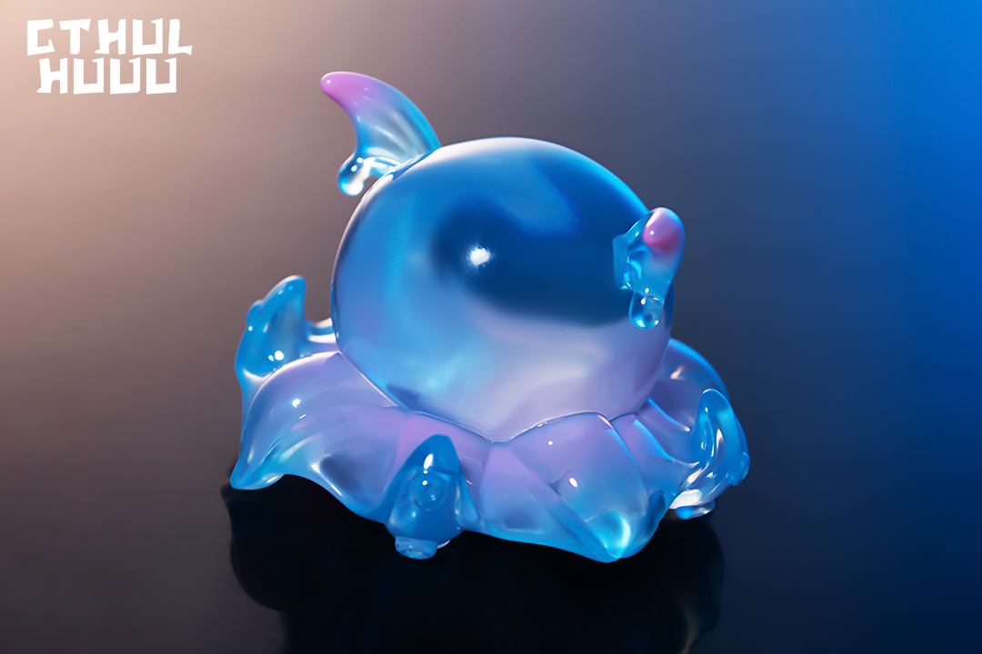 Alt text: WeArtDoing x Mr.DK Cthulhuuu-Blue jellyfish toy, resin, limited edition, preorder for late August 2024, 8.7cm tall.