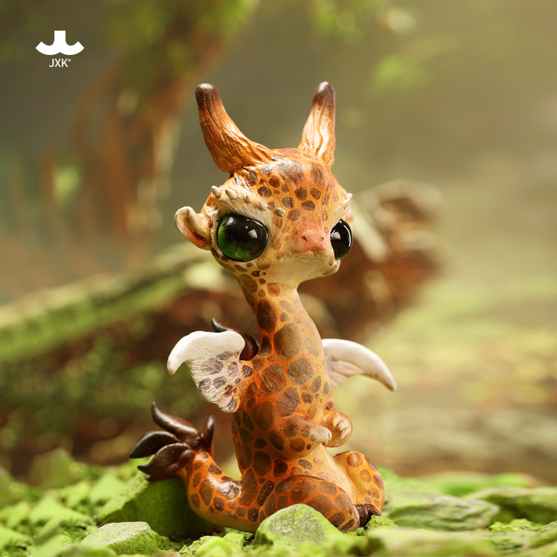 JXK-Magical Elf Giraffe toy with large eyes, resin figurine, preorder for May 2025, limited edition, 7×6×10.5cm.