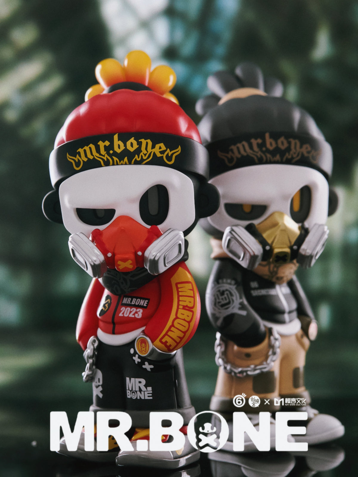 MR.BONE Blind Box Wild One Series featuring two 12cm figurines with gas masks, highlighting their unique cartoonish design within a collectible toy series.