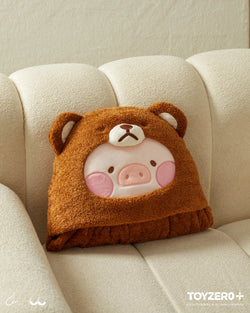 A stuffed toy from Strangecat Toys' LuLu the Piggy Costume Series, featuring a blanket with a hat. Preorder now for late June 2024. Size: 9.5 cm x 17.5 cm. Protect small cards and photos with this photocard holder keyring.