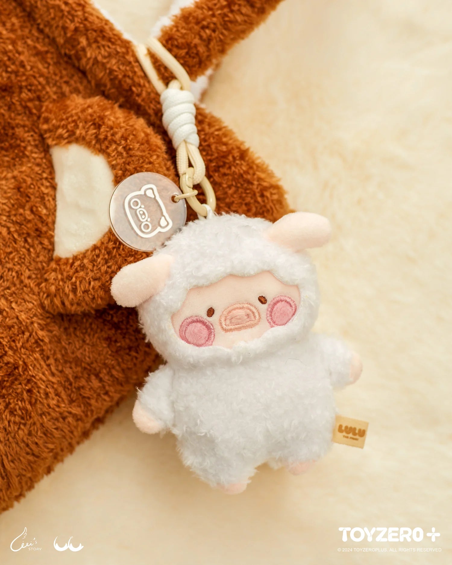 A blind box and art toy store presents: Preorder - LULU THE PIGGY COSTUME SERIES - MAGNET PLUSH KEYCHAIN SET. Two plush toys with magnet hands for sticking together. Size: 8 cm x 4 cm x 10 cm.