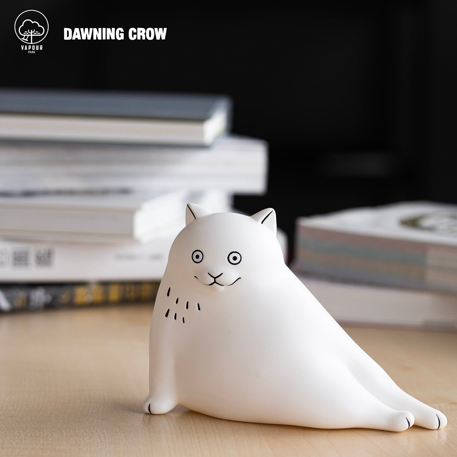 A white cat vinyl figurine by Dawning Crow, titled THE WHITE CAT - Preorder, 11.5cm. Available Aug 2024.