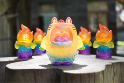 MONSTER MALLOW - Rainbow Fluffy by MUPA, a 10 cm resin toy with a whimsical face, part of a limited 80-piece collection.