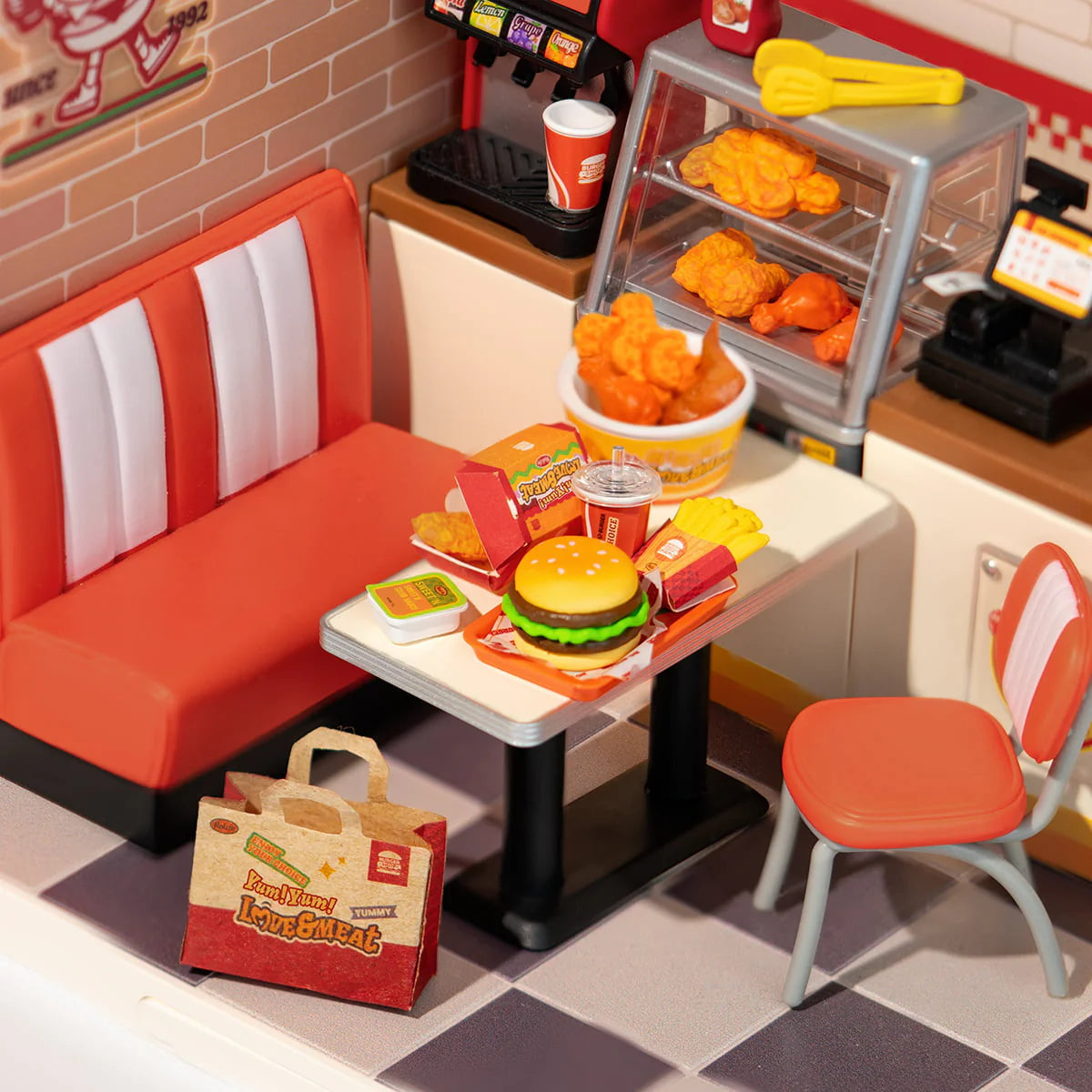 Rolife Yum Yum Burgers DIY Plastic Miniature House DW010