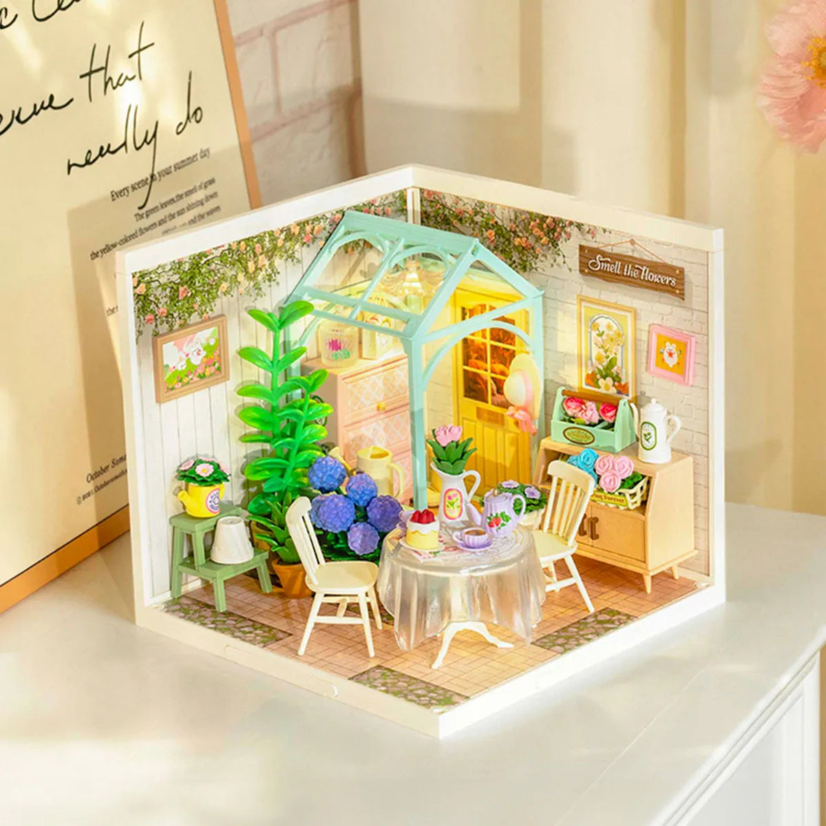 DW013B Blooming Tea Garden Miniature House