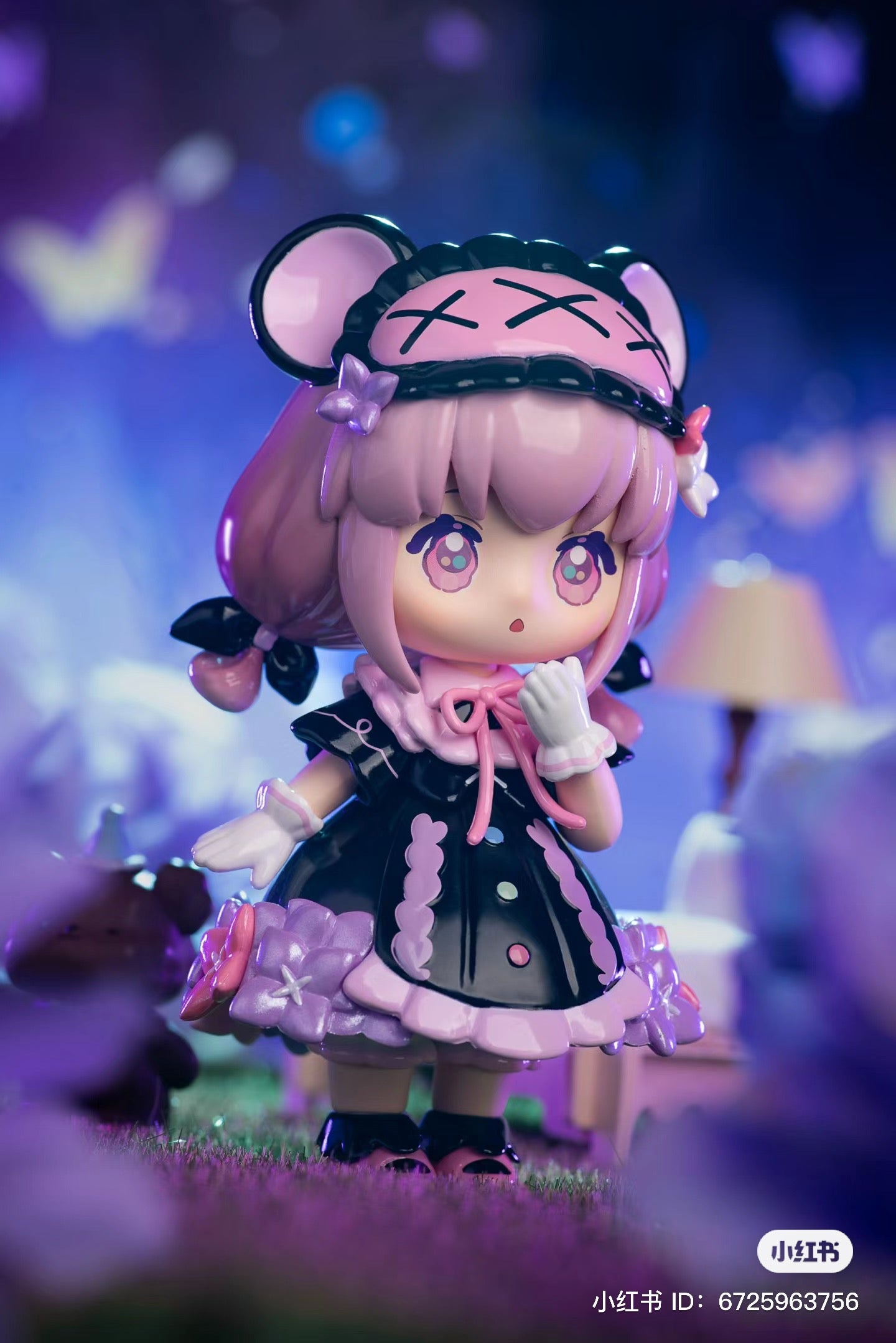 Toy figurine of a girl from NINIZEE The Secret Realm of Flowers Blind Box Series.