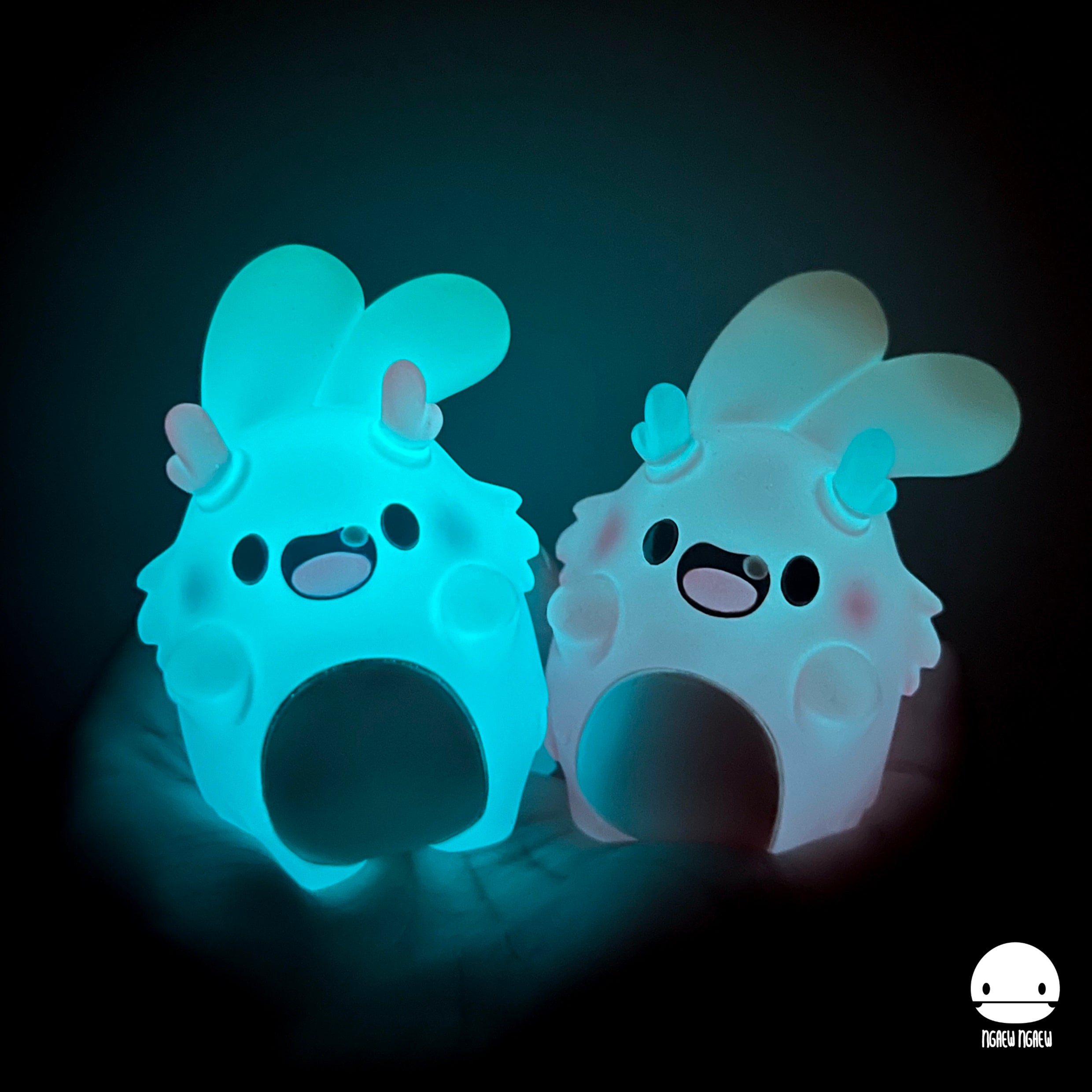 Ngaew Ngaew Dragon Candy glowing toys, preorder resin figures, 8cm, limited to 150 pieces, featuring cute faces, available at Strangecat Toys. Ships April 2025.