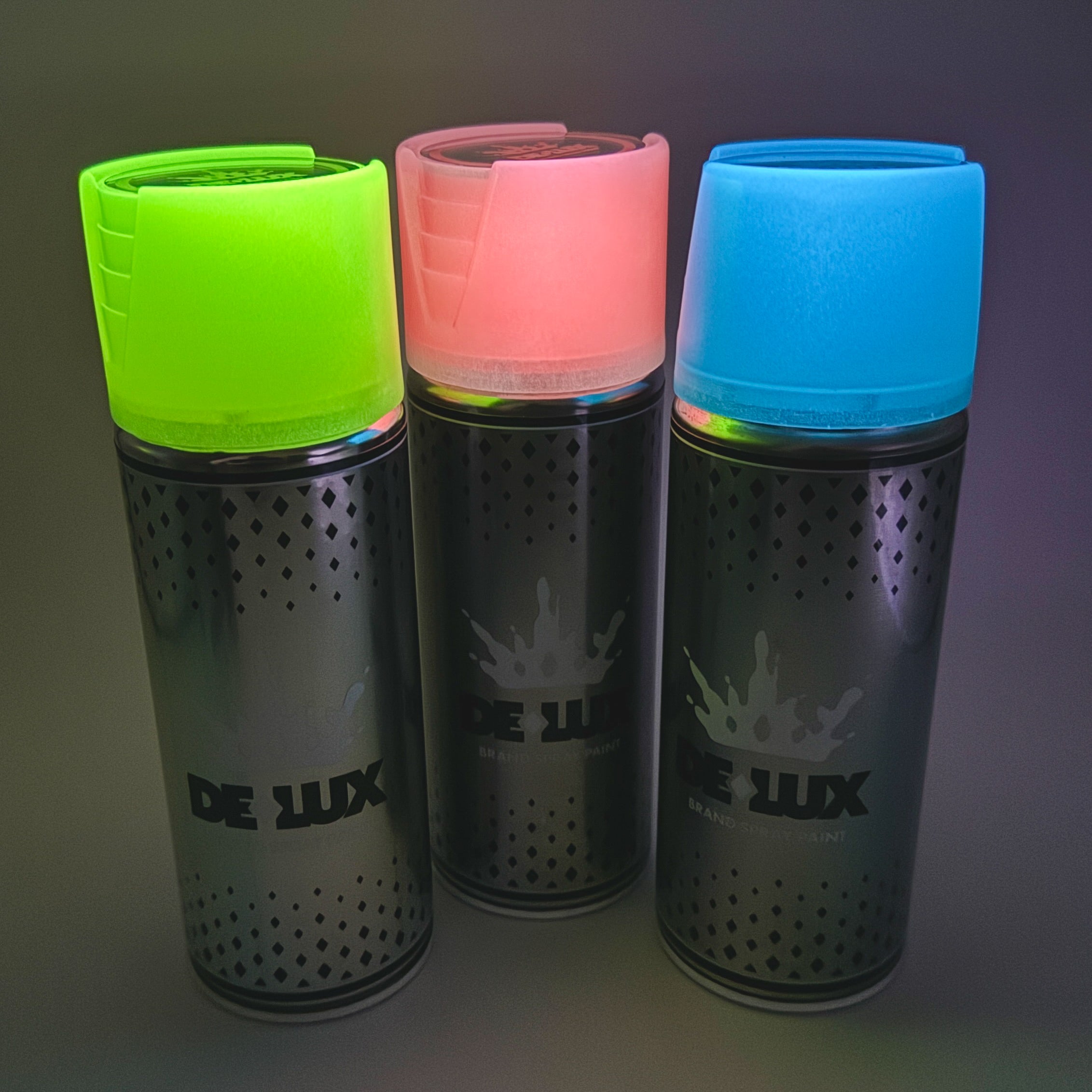 Hello World - DE-LUX CAN by JFO, featuring an array of colorful spray cans, highlighting its artistic appeal in a blind box and art toy context.