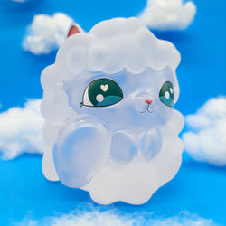 Alt text: Kumo Kitty resin toy with cartoon face, 4x4 inches, limited to 50 pieces.