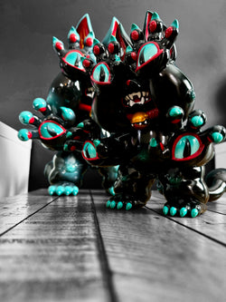 A blind box and art toy store presents DAINIGIRUJIN Black Ver. by Grape Brain. Vinyl toy, 8 tall, 9.5 long, limited to 100pcs. Close-up of black and red toy animal.