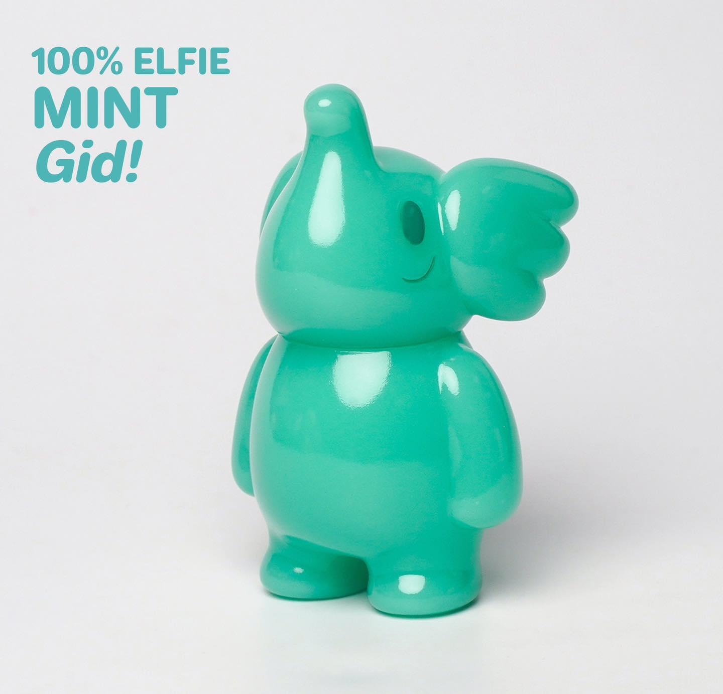 ELFIE HERE I AM! 100% Mint GID EDITION