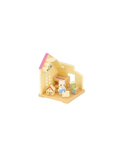 Sylvanian Families Let's Go To The Forest Gacha Series: Toy house with a teddy bear and piano.