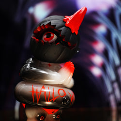 Vinyl/PVC figurine of Mushizi - Halloween, featuring a toy with red eyes and a pointy cone, close-ups of an eyeball and an eye.