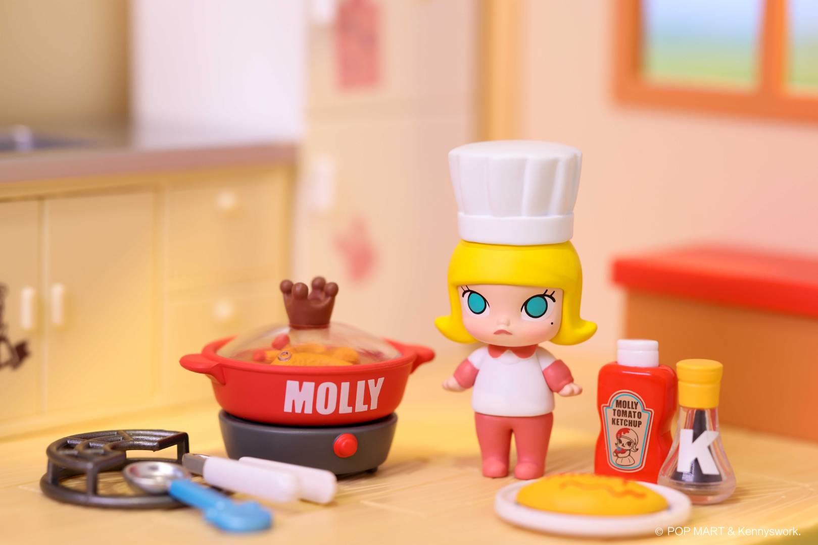 Mini Me Molly Cooking Prop Blind Box Series